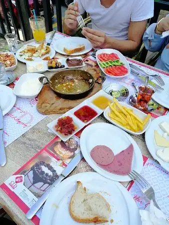 Cumhuriyet Lezzet Dünyası'nin yemek ve ambiyans fotoğrafları 1