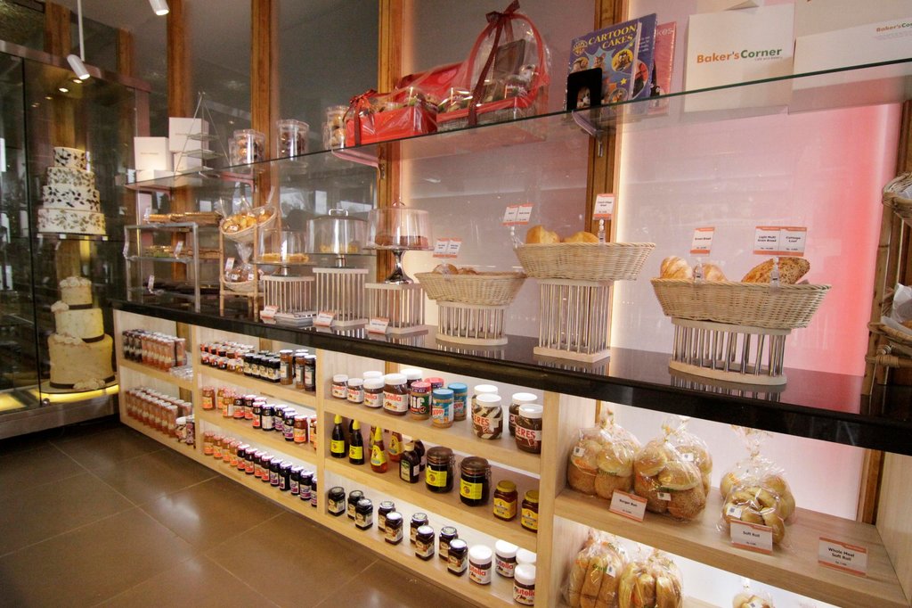 Baker's Corner Puri Gading terdekat Restoran dan Tempat Makan Eropa