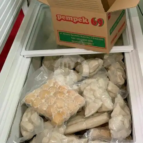 Gambar Makanan Pempek Palembang 69, Endro Suratmin 19