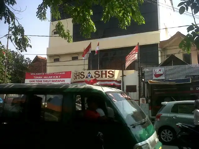Surabaya Hotel School (SHS)