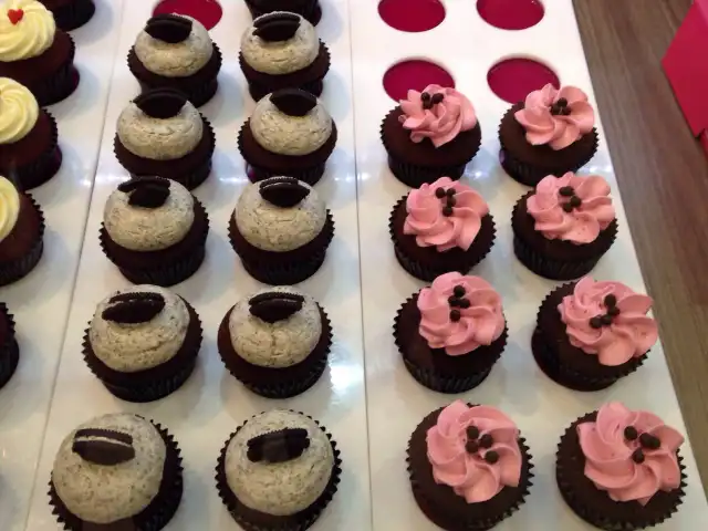 Gambar Makanan Twelve Cupcakes 19