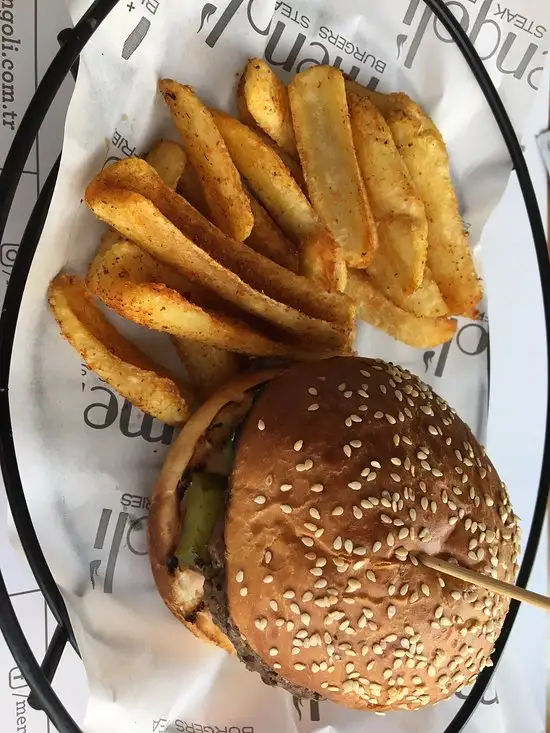 Mengoli Burgers Steak Fries'nin yemek ve ambiyans fotoğrafları 37