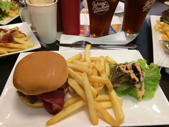 Johnny Rockets Food Photo 8