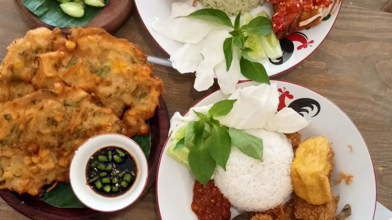 Ayam Kremes Nyonyah Bhesar