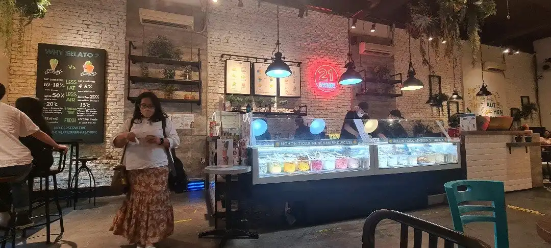 21 Factory Gelato & Coffee