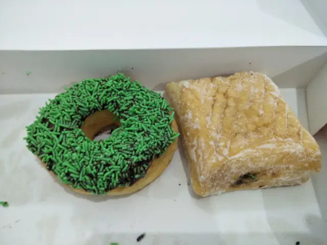 Dunkin' Donuts