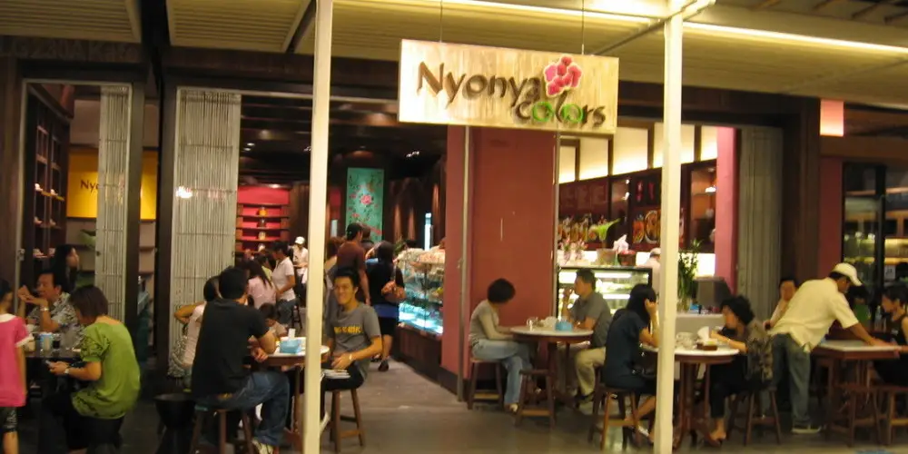 Nyonya Colors @ 1 Utama