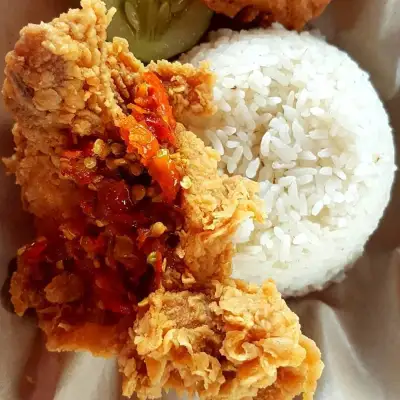 Ayam Goreng Nelongso