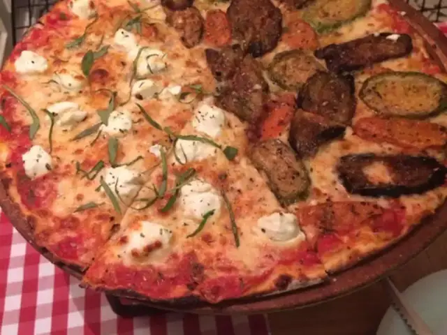Pizzaria di Mozza'nin yemek ve ambiyans fotoğrafları 25