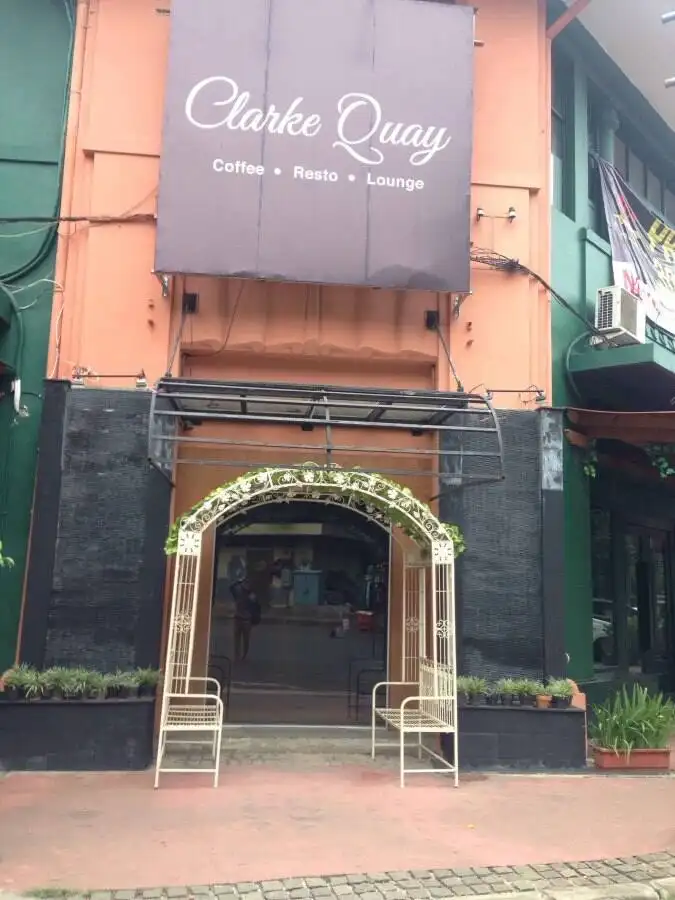 Clarke Quay Coffee Resto & Lounge
