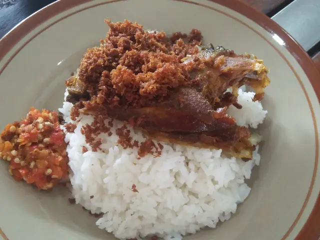 Gambar Makanan Bebek Goreng Bulak Kapal 7