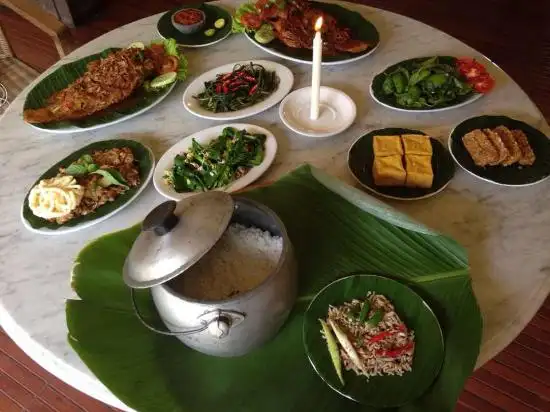 Gambar Makanan Saung Ikan Pesmol 6