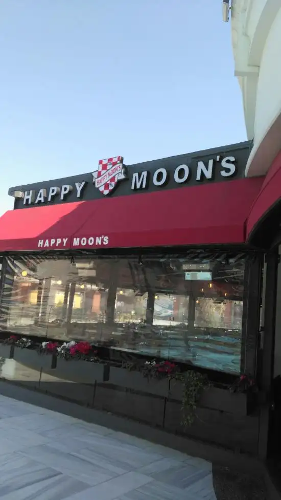 Happy Moon's Cafe ve Restaurant'nin yemek ve ambiyans fotoğrafları 79