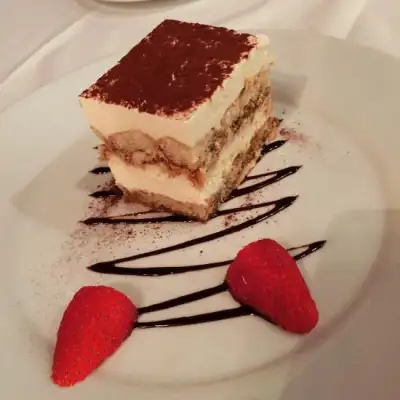 Gianni's Trattoria