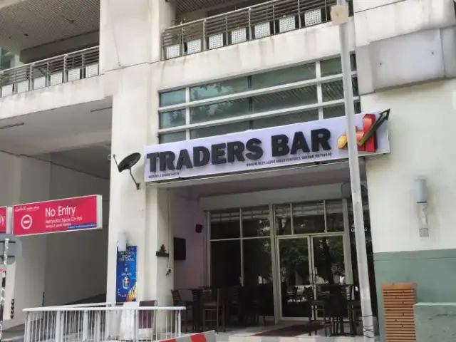 Traders Bar