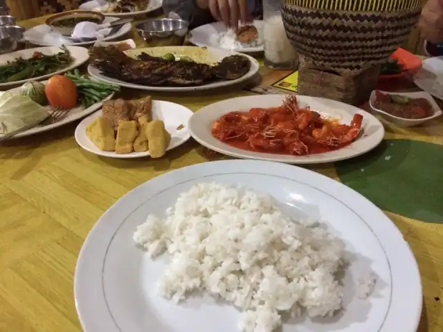 Gambar Makanan Pondok Gurame KSU Depok 11