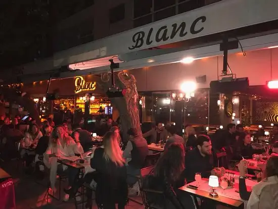 Blanc Cafe