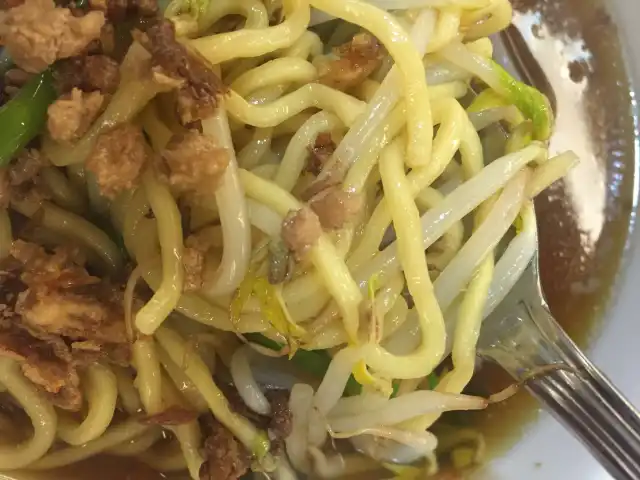 Gambar Makanan Mie Kangkung Toge Goreng 3