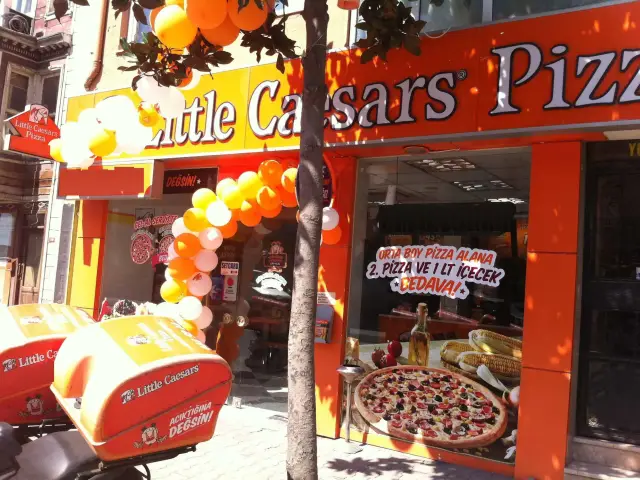 Little Caesars Pizza'nin yemek ve ambiyans fotoğrafları 8