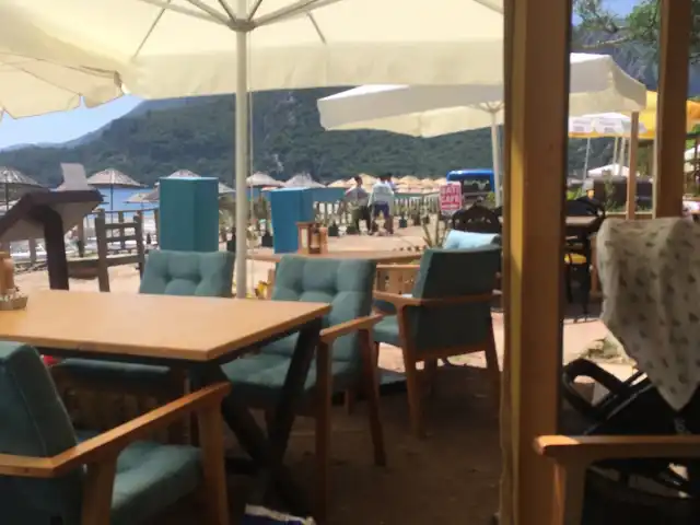 Kara Kedi Beach Bungalow &Restaurant'nin yemek ve ambiyans fotoğrafları 16