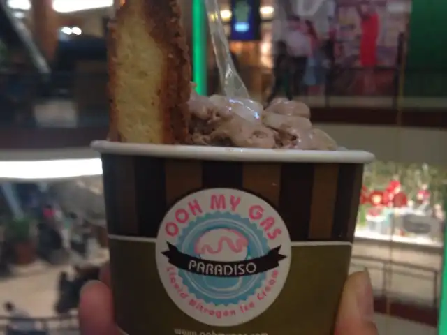 OMG! Paradiso (Ooh My Gas Liquid Nitrogen Ice Cream) Food Photo 10