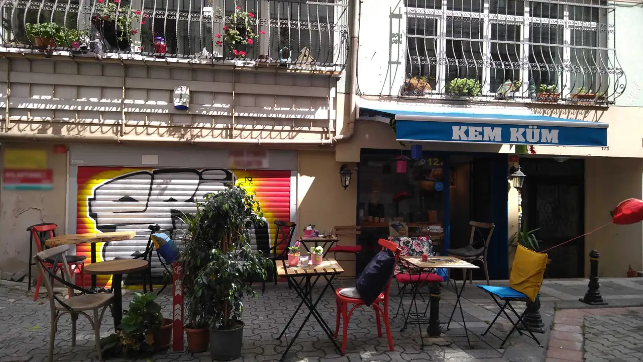 Kem Küm Cafe