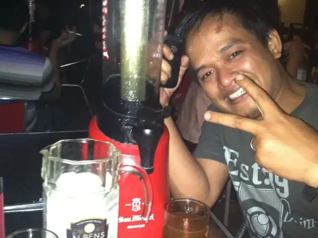 Gambar Makanan OJ's Tavern 16