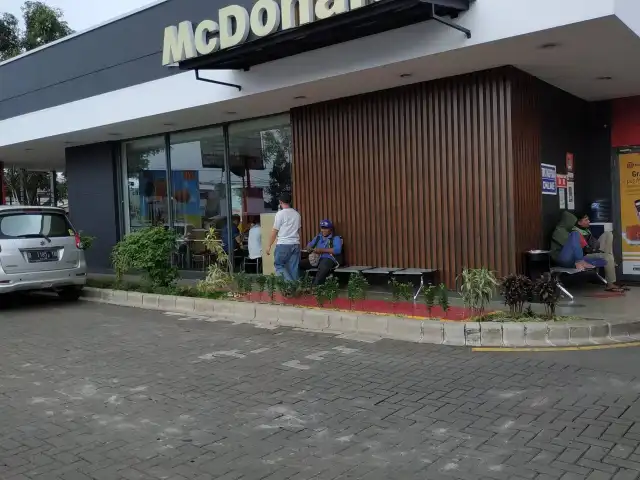 Gambar Makanan McDonald's 14