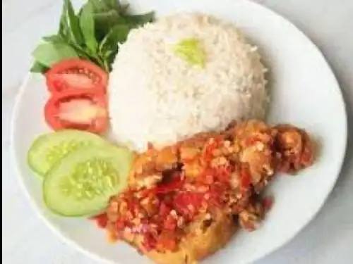 Ayam Kang Iant, Sariwates Timur