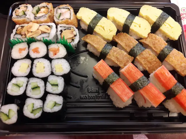 Gambar Makanan Sushi Kiosk 2