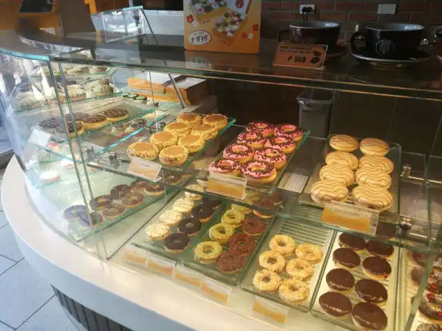 J.CO Donuts & Coffee Food Photo 6
