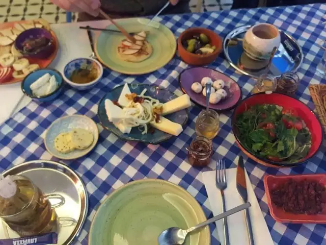 Galata Rıhtım Köftecisi'nin yemek ve ambiyans fotoğrafları 5