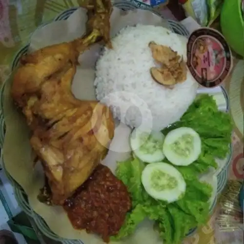 Gambar Makanan Nasi Pecel Ayam & Ikan Bakar Teh Euis 1