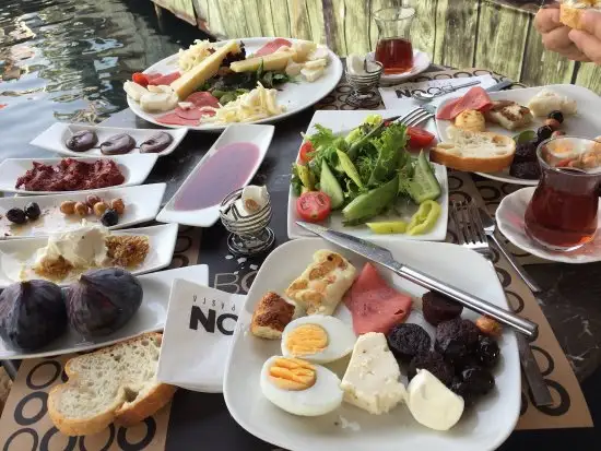 Boon Cafe & Restaurant'nin yemek ve ambiyans fotoğrafları 1