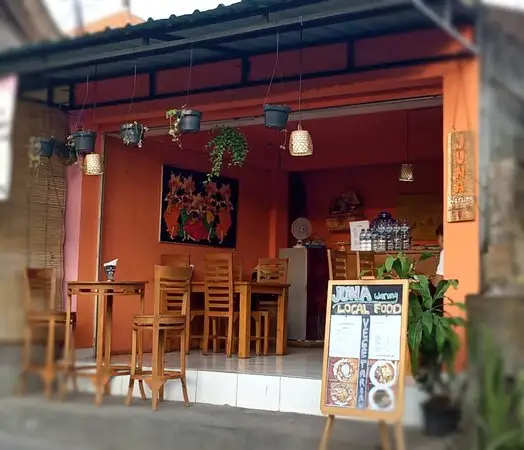 Juna Warung