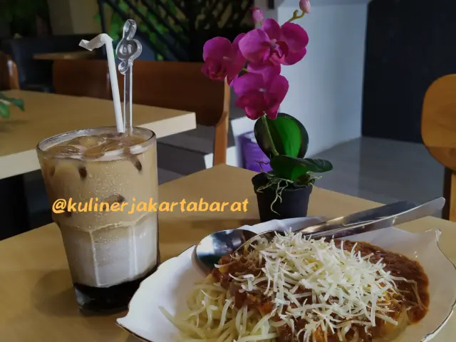 Gambar Makanan Lino Cafe 5