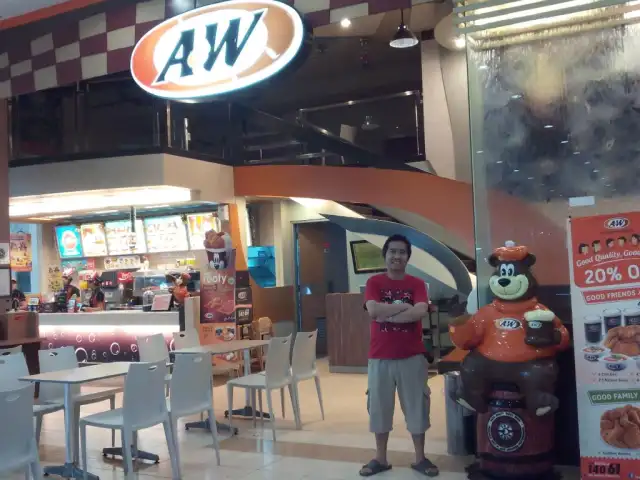 Gambar Makanan A&W Central Point Mal 8