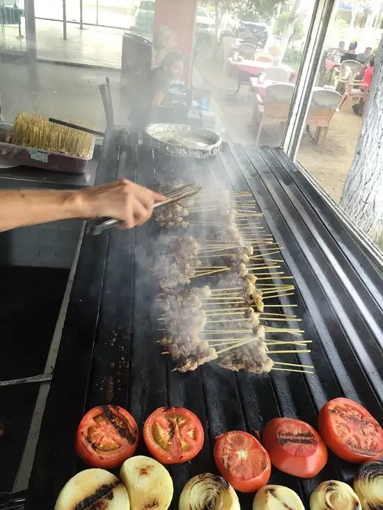 Efsane Necati Baba Çöp Şiş'nin yemek ve ambiyans fotoğrafları 2