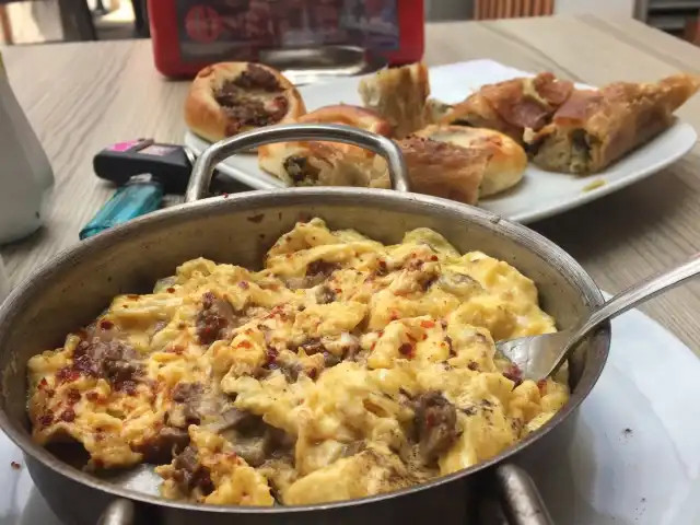 Uzbal Pastanesi'nin yemek ve ambiyans fotoğrafları 8