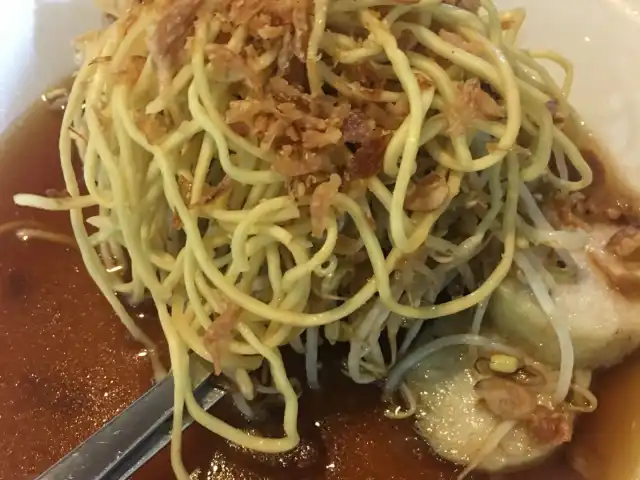 Gambar Makanan Lontong Mie Ny. Marlia 7