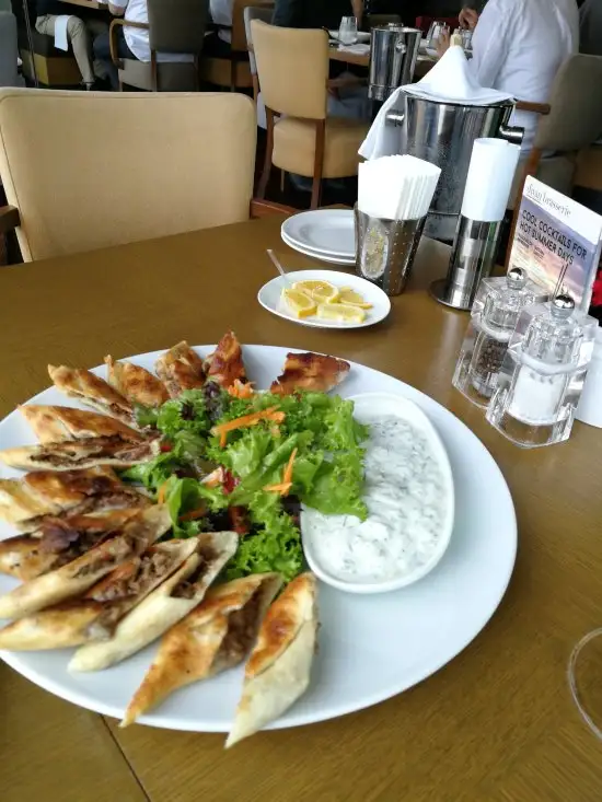 Divan Brasserie Beyoglu'nin yemek ve ambiyans fotoğrafları 25