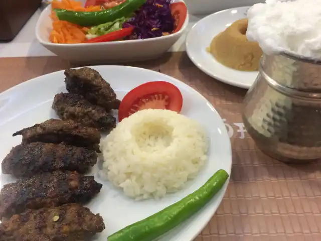 Tunç Ustam Köfte'nin yemek ve ambiyans fotoğrafları 11