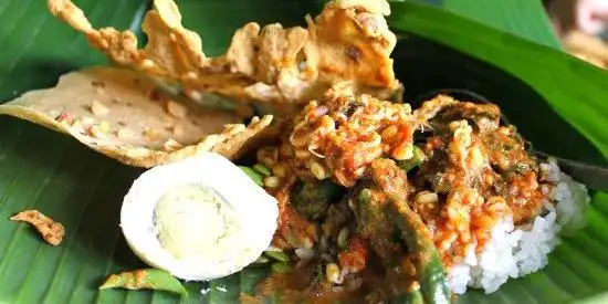 Warung Pecel Madiun BSK, Raya Surabaya Malang