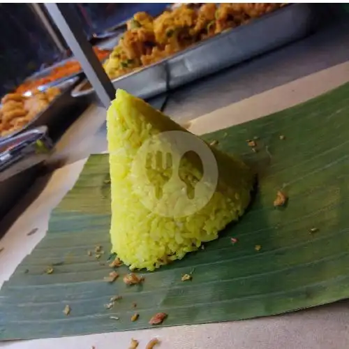 Gambar Makanan Bu Yuyun Nasi Kuning & Nasi Uduk, Banyuwangi 4