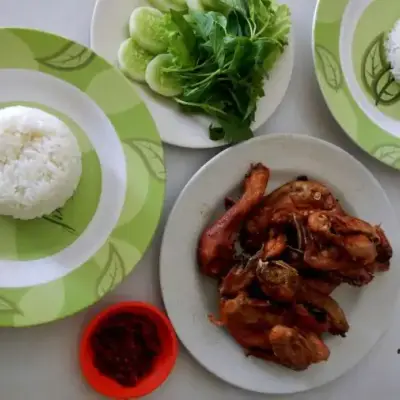 Ayam Goreng "Presto" Cipete