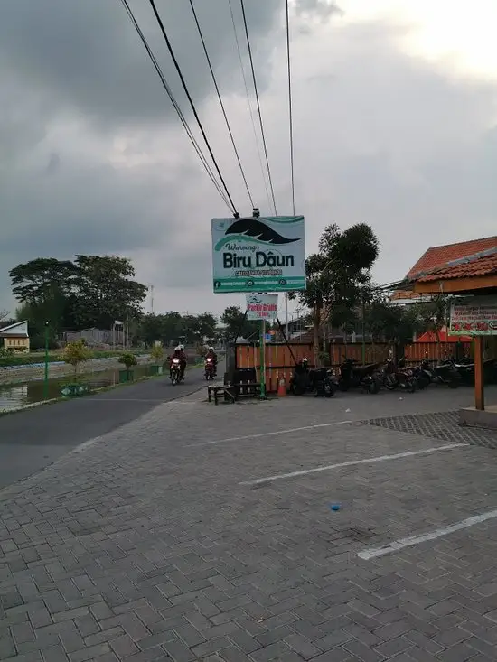 Gambar Makanan Waroeng Biru Daun 11