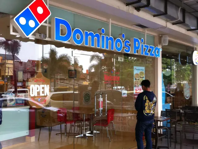 Gambar Makanan Domino's Pizza 9