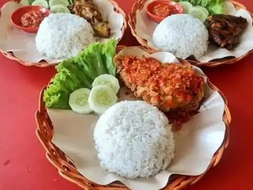 Warung Makan Sederhana Ade Sofya