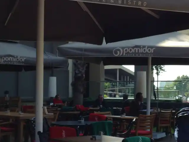 Pomidor Café & Bistro'nin yemek ve ambiyans fotoğrafları 6