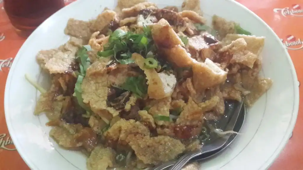 Mie Kopyok Pak Dhuwur